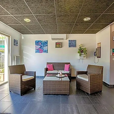 Apart Otel Azurea Aix-les-Bains