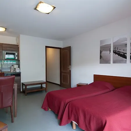 Azurea Aparthotel 3*
